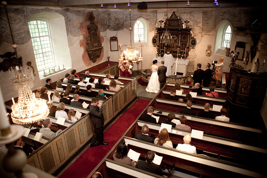 Tiina och Kalles bröllop i Lundby gamla kyrka
